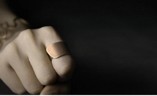 JP Juwelier -Gehämmerter handgefertigter Ring aus massivem Kupfer