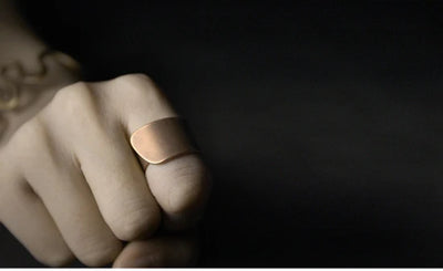 JP Juwelier -Gehämmerter handgefertigter Ring aus massivem Kupfer